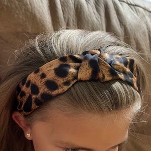 Leopard print knotted headband